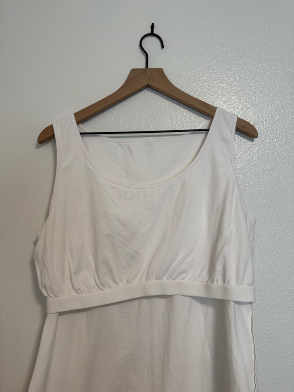 Duluth - No-Yank Wireless Built-In Bra White Scoop Neck Stretch Tank Top - 1X - Picture 5 of 10